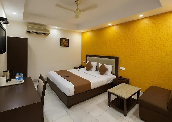 Hotel Kingston Park Near Ganga Ram Hospital